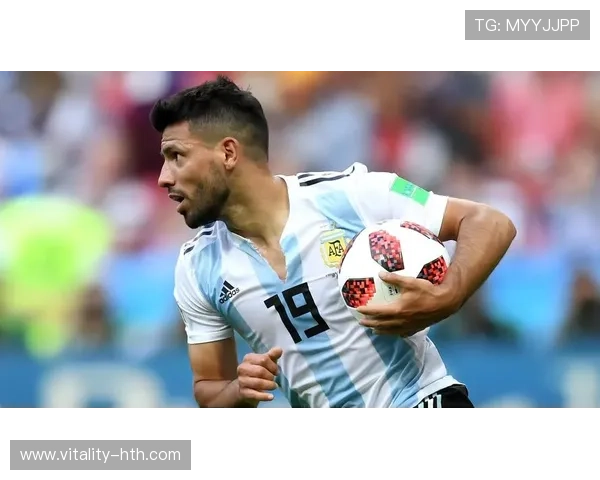 足球四号球衣球星代表人物及其经典时刻解析